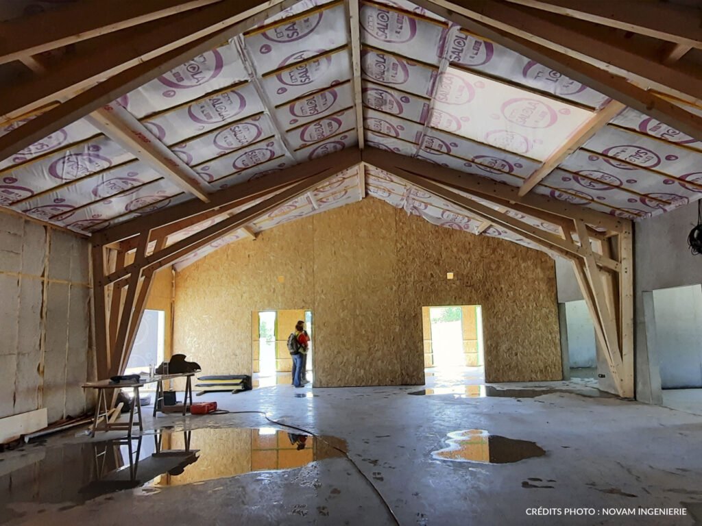 batiment-interieur-beton-Dechetterie-recyclerie-de-la-Dombes---Chatillon-sur-chalaronne-Novam-ingenierie